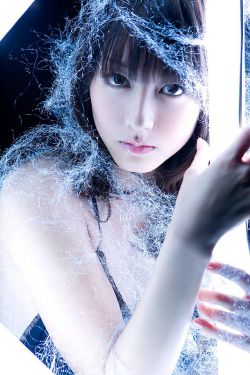 美人李智贤